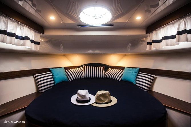 capri-tour-from-sorrento-38ft-motorboat-apreamare