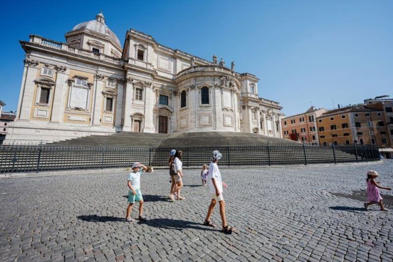 captivating-pearls-of-rome-family-walking-tour