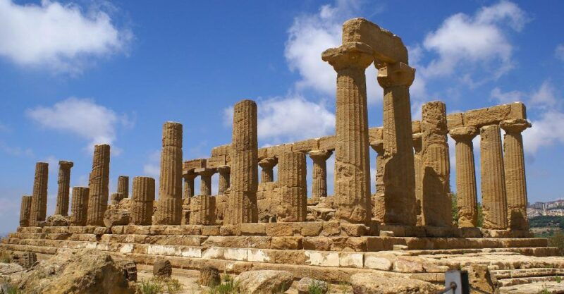 car-minivan-from-siracusa-to-agrigento-and-scala-dei-turchi
