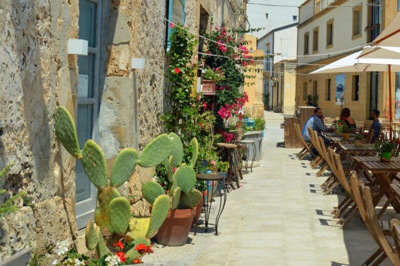 car-minivan-from-syracuse-to-noto-and-marzamemi