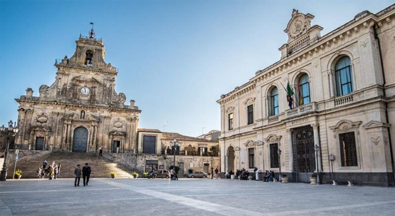 car-minivan-tour-from-syracuse-to-palazzolo-buscemi-and-buccheri