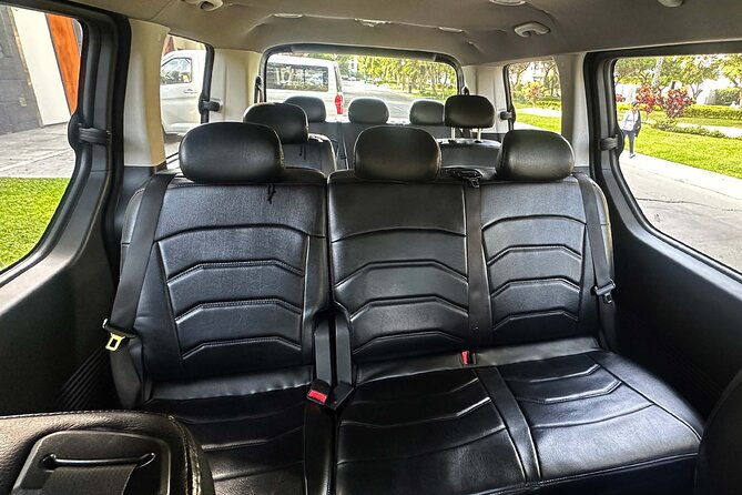 car-rental-with-professional-driver-for-8-hours-in-lima