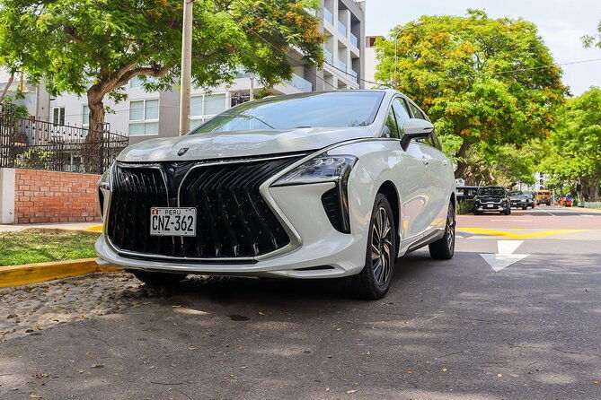 car-rental-with-professional-driver-for-8-hours-in-lima