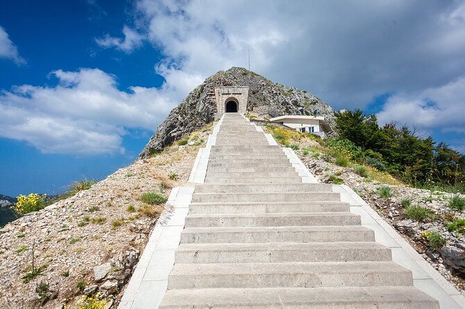 car-trip-kotor-lovcen-mausoleum-cetinje-monastery-and-kings-castle
