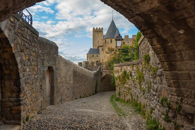 carcassonne-s-medieval-walls-a-self-guided-tour