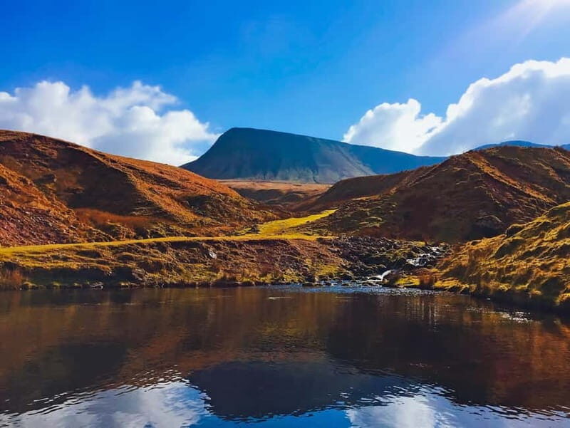 Cardiff, Brecon Beacons & Snowdonia Online Travel Guide - Highlighting Key Destinations