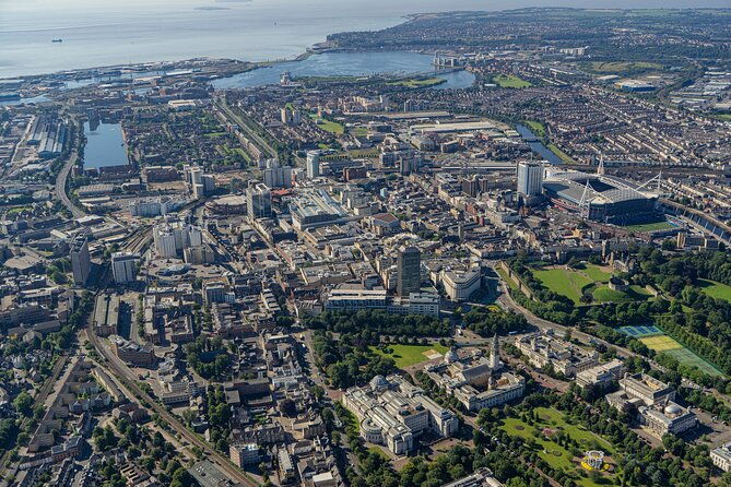 cardiff-city-private-driven-sightseeing-tour