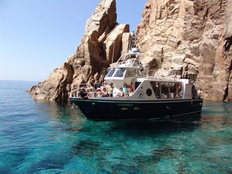 cargese-calanques-of-piana-on-a-family-boat