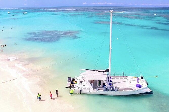 caribbean-party-boat-experience-in-punta-cana-unlimited-drinks