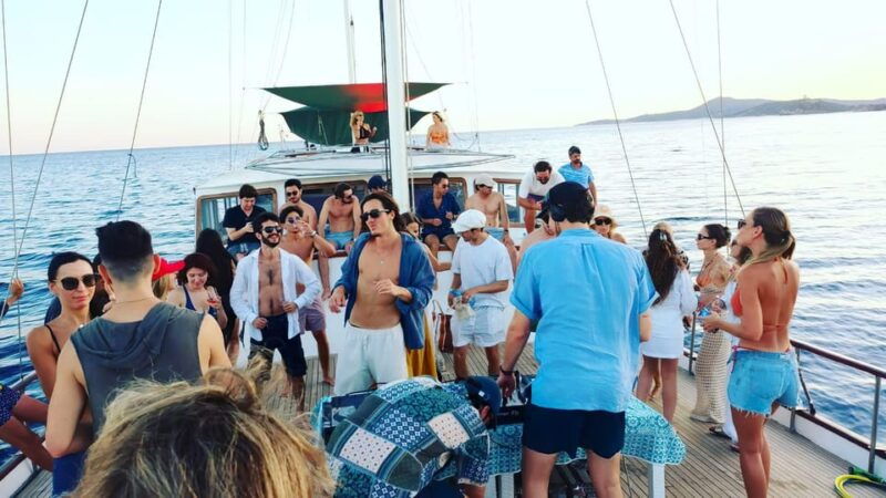 carloforte-and-island-of-s-pietro-tour-on-a-yacht-with-lunch