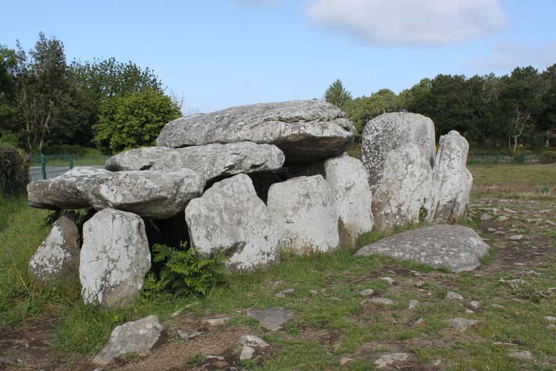 Carnac: Carnac Stones 40-Minute Audio-Guided Bus Tour - Key Points