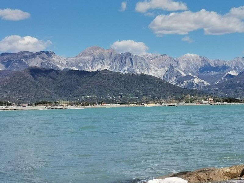 carrara-marble-day-tour-enjoy-fun-music-and-food-tasting