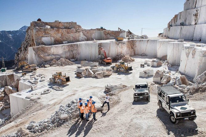carrara-marble-quarries-tour-by-land-rover