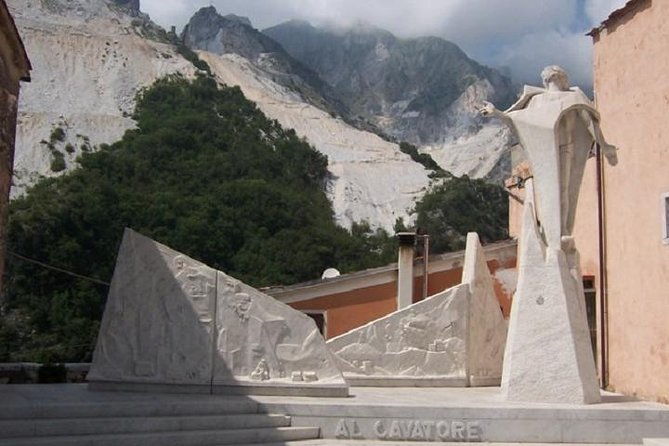 carrara-marble-tour-small-group-from-viareggio