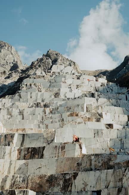 Carrara: Tour Cave Michelangelo and Carrara Art Studios - Exploring Carrara’s Marble Heritage: Tour Michelangelo’s Quarries & Art Studios