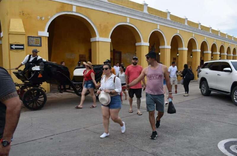 cartagena-panoramic-city-tour-monuments-walls-castle