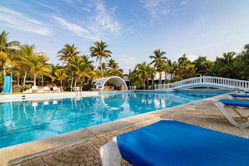 Cartagena: PRIVATE ROSARIO ISLAND UNLIMITED DRINKS - Whats Included & Whats Not