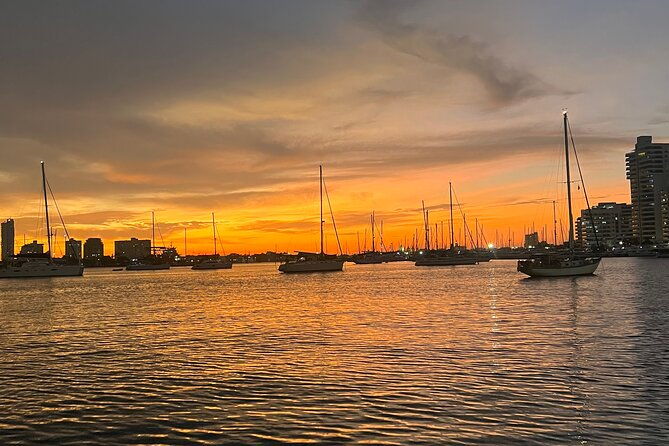 cartagenasunset-boat-party-caribbean-restaurant-and-gethsemane-tour