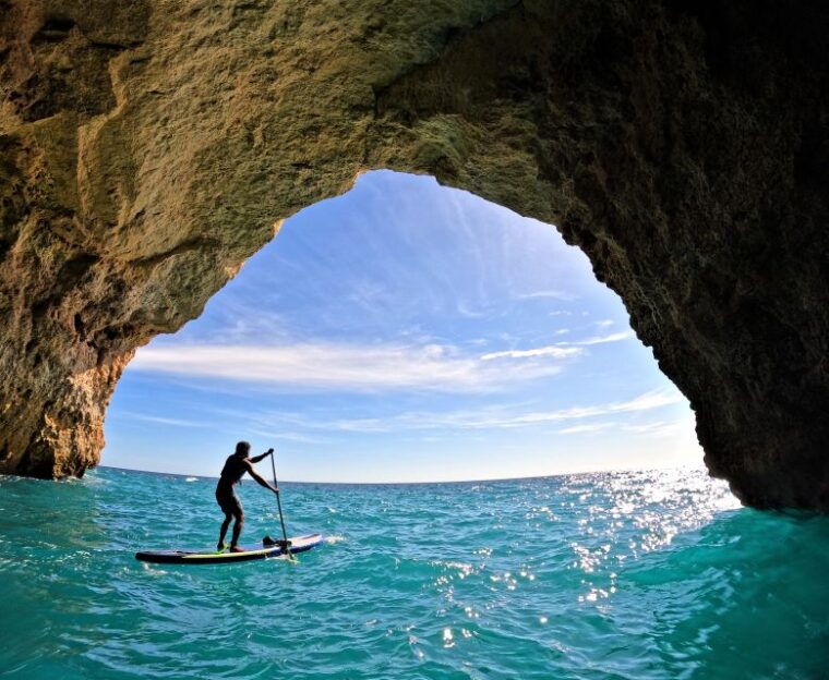carvoeiro-benagil-cave-kayak-tour-with-4k-photos