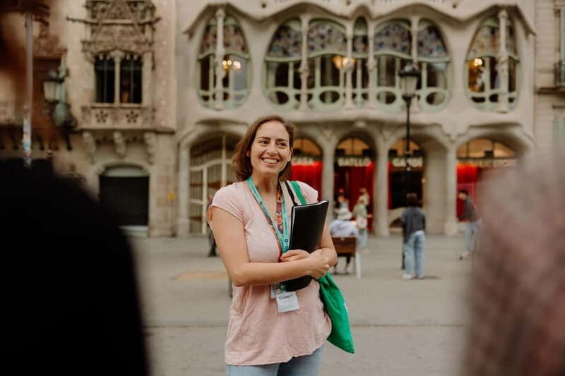 Casa Batlló Early Entry Tour & Skip-the-Line Sagrada Familia - Key Points