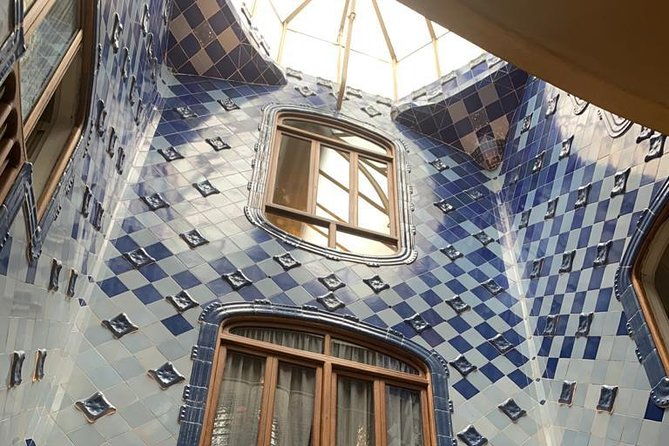 casa-batllo-entrance-tickets-and-smart-guide