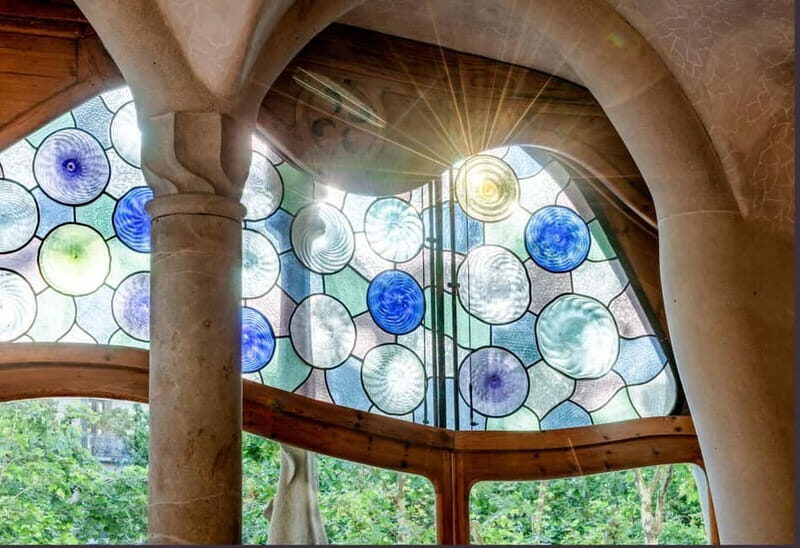 Casa Batlló First Access Tour With Sagrada Família Upgrade - Breakfast at Casa Amatller: A Sweet Finish