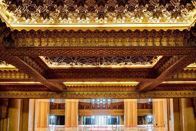 Casablanca Highlights: Private Tour with Hassan II Mosque Access - Key Points
