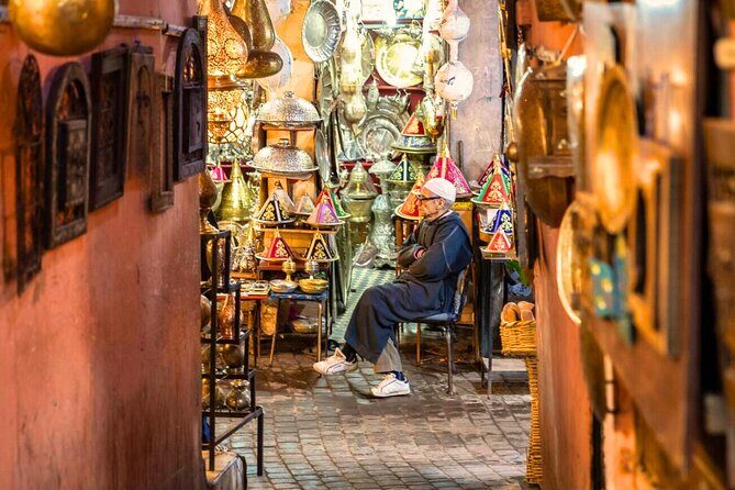 Casablanca Night Tour with Andalusian Dinner Show - Key Points