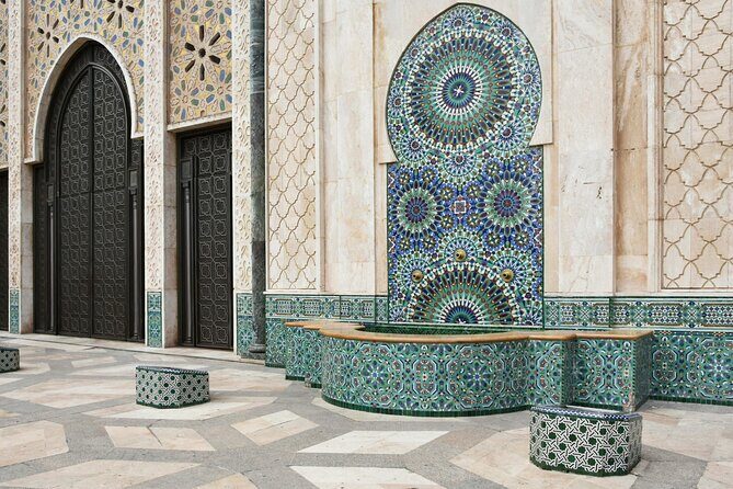 Casablanca Tour : Casablanca City Guided tour with lux vehicule - Key Points