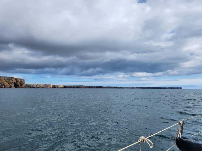 Cascais/Portimão: Private Yacht Cruise with Drinks - An Authentic Sailing Experience in Portugal’s Coastal Waters
