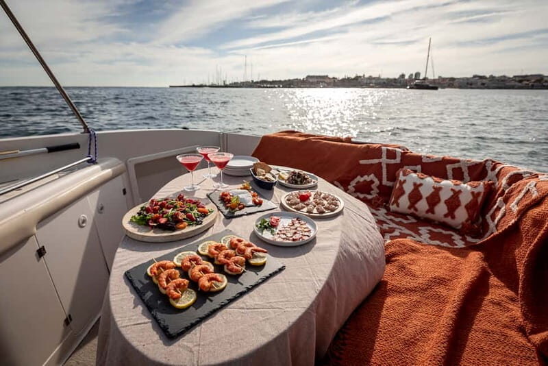 Cascais: Private boat with skipper, fuel, food and drinks - Why the Private Boat Tour Offers Great Value