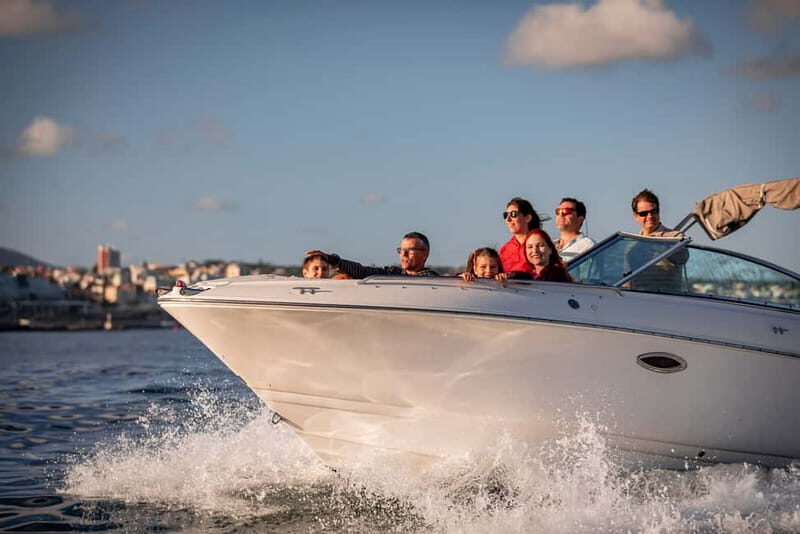 Cascais: Private boat with skipper, fuel, food and drinks - The Experience from the Guests’ Perspective