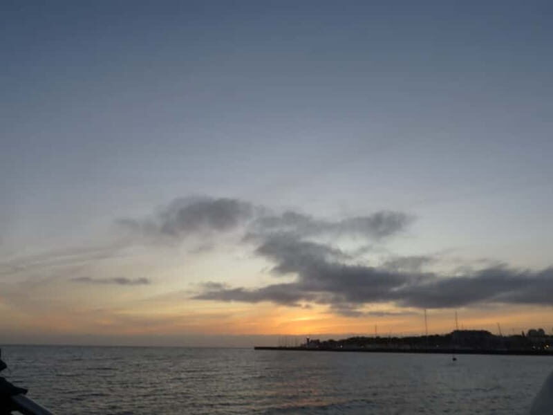 Cascais: Sunset Boat Trip with Welcome Drinks - Practical Tips for Your Sunset Cruise