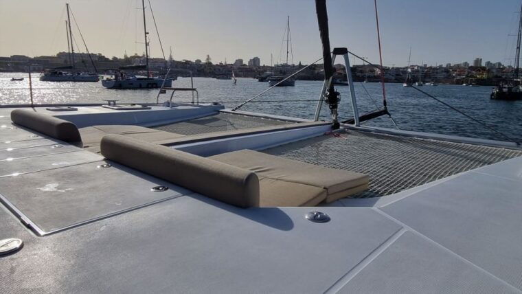 cascaisluxury-private-sailing-catamaran-cruise-with-a-drink