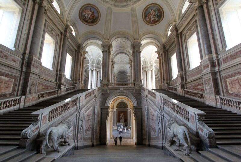 caserta-royal-palace-and-spartacus-amphitheater-tour