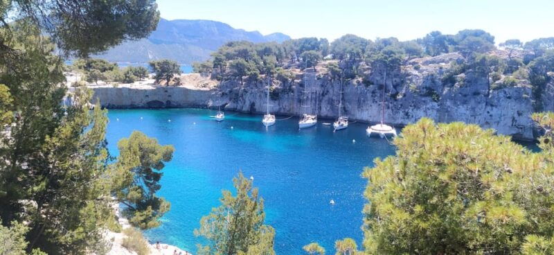 cassis-2-calanques-hiking-tour-with-swimming