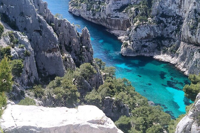 cassis-hike-port-miou-port-pin-en-vau