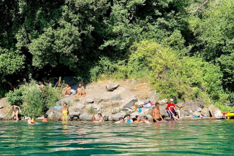 castel-gandolfo-kayak-food-and-wine-tour