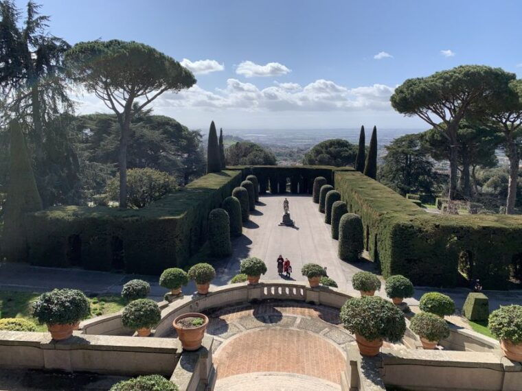 castel-gandolfo-papal-apartments-and-secret-garden-ticket