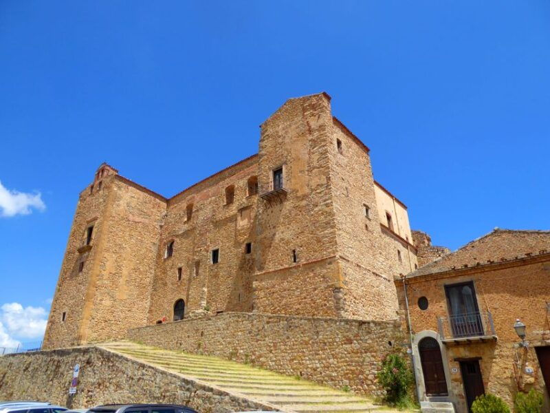 castelbuono-medieval-walking-tour-local-dessert