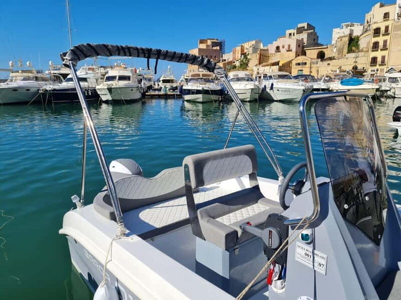 Castellammare del Golfo: Boat Rental half day in october - The Practicalities: Pricing, Equipment, and Extras