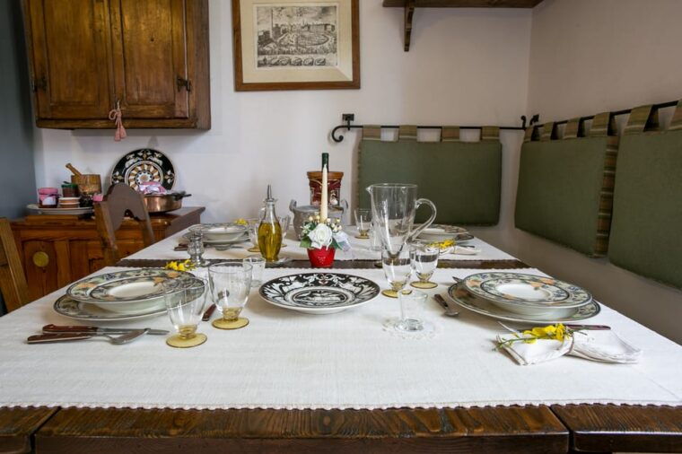 castellina-in-chianti-dining-experience-at-a-locals-home