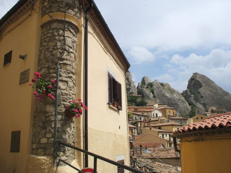 castelmezzano-2-hour-beautiful-village-in-italy-tour
