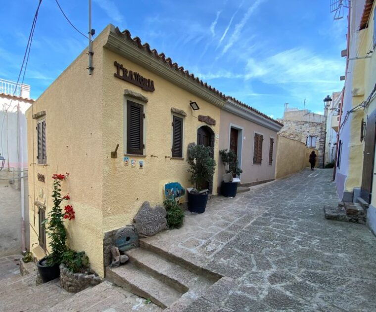 castelsardo-basket-making-workshop-and-museum-guided-tour