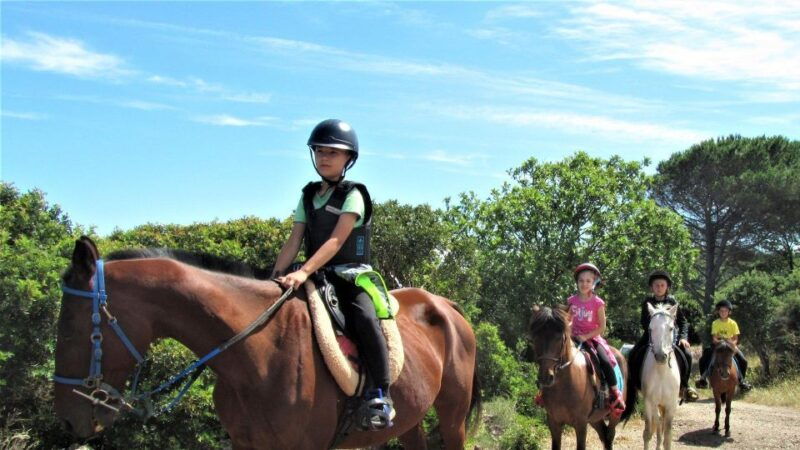 castelsardo-horseback-riding-for-children-in-sedini