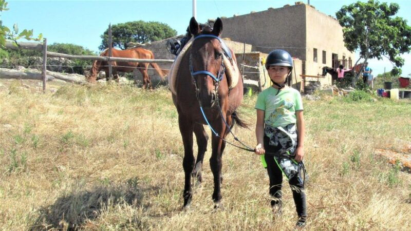 castelsardo-horseback-riding-for-children-in-sedini