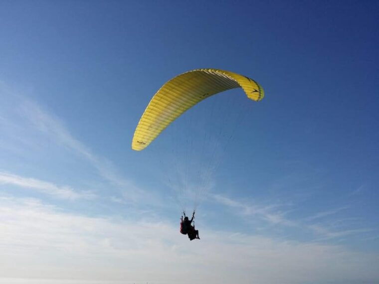castelsardo-tandem-paragliding-flight-in-littigheddu