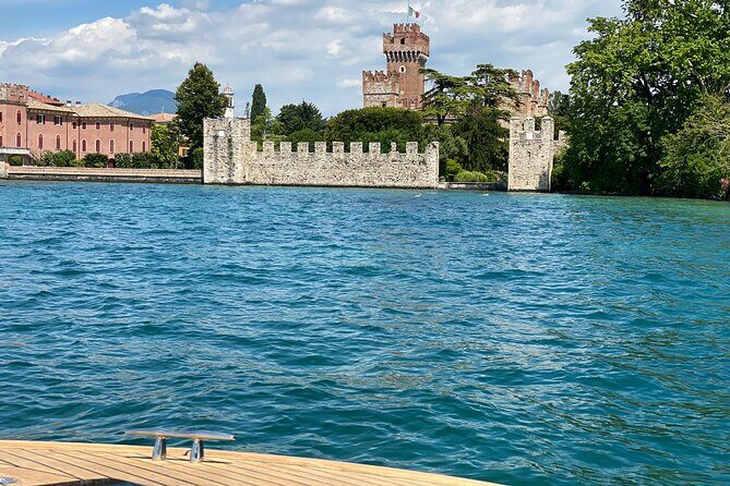Castles boat tour with Bardolino wine tasting and nibbles - Final Thoughts: Who Is This Tour Best For?