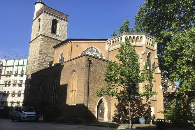 castles-crusaders-communists-courts