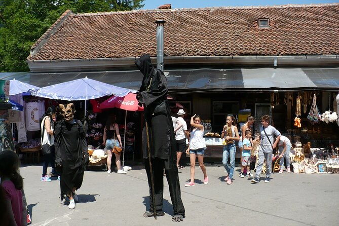 castles-day-tour-peles-bran-rasnov-from-brasov